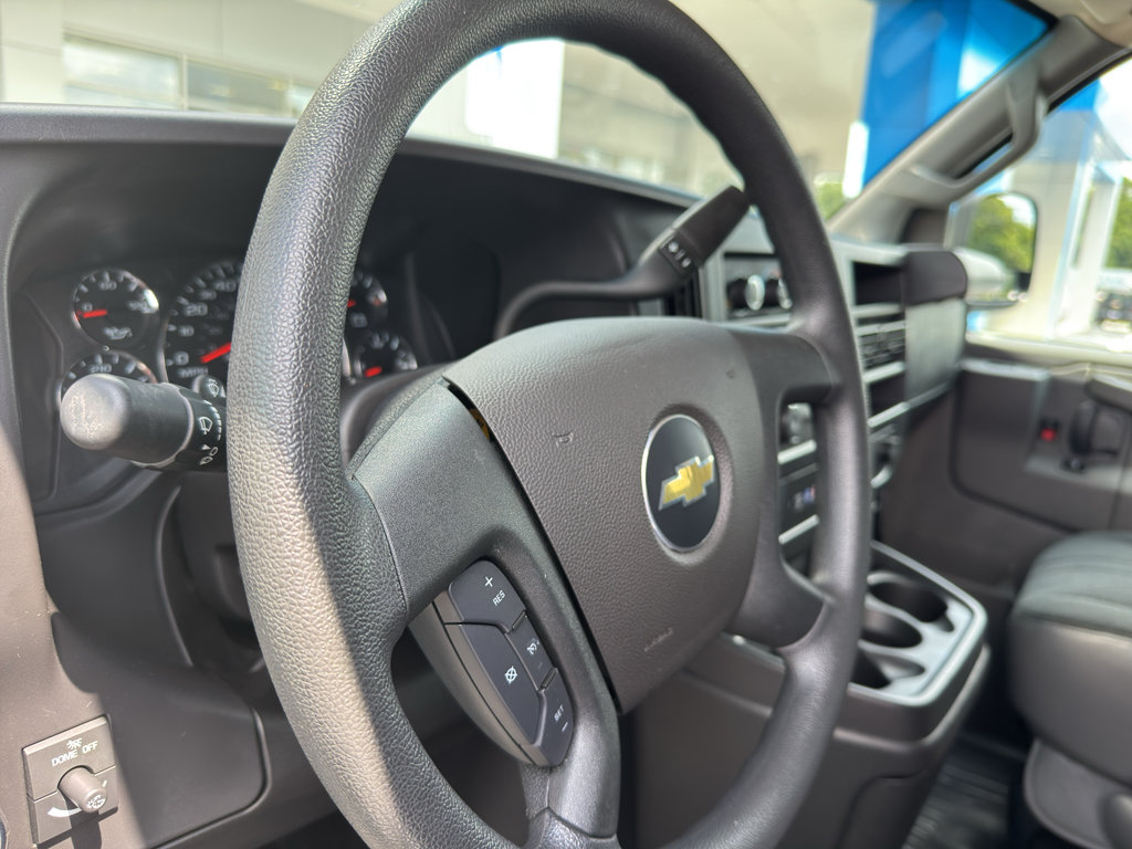 Used 2025 Chevrolet Express 2500 w/ Driver Convenience Package RWD image 11