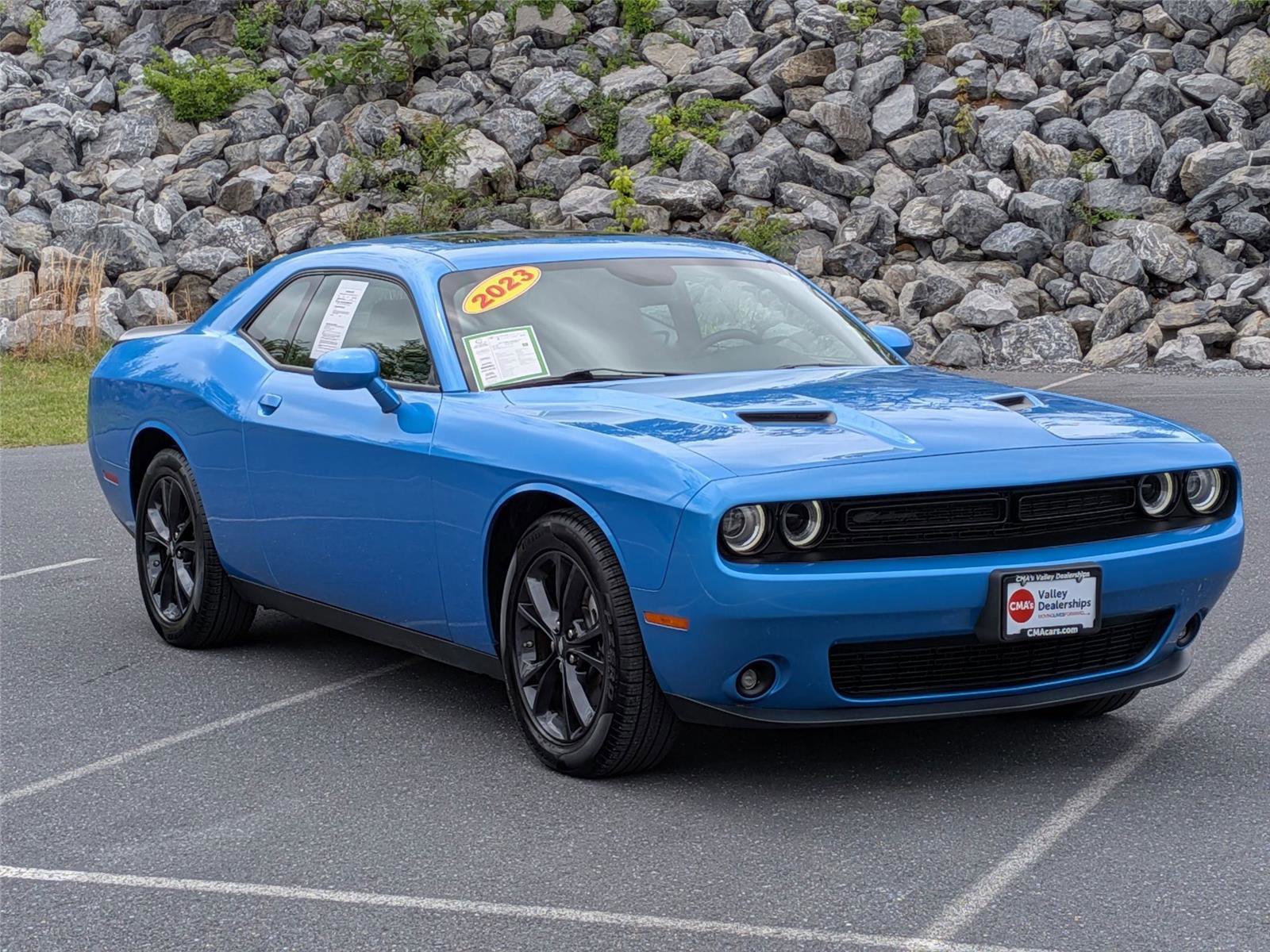 Used 2023 Dodge Challenger SXT w/ Blacktop Package AWD/4WD image 3