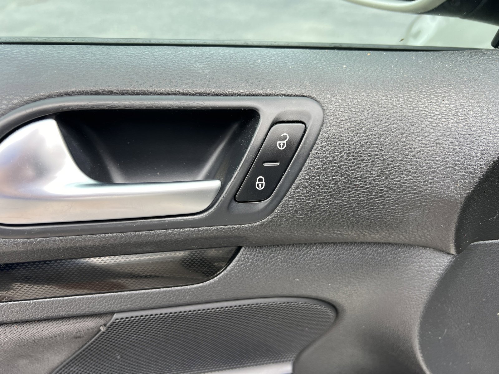 Used 2013 Volkswagen Jetta S image 28