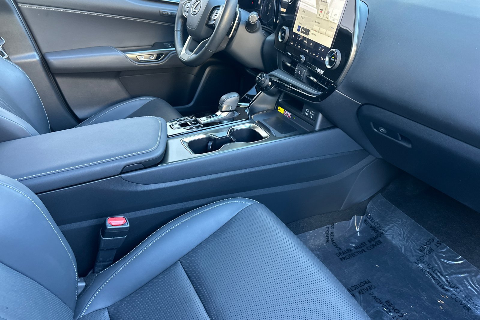 Used 2024 Lexus NX 350h AWD image 33