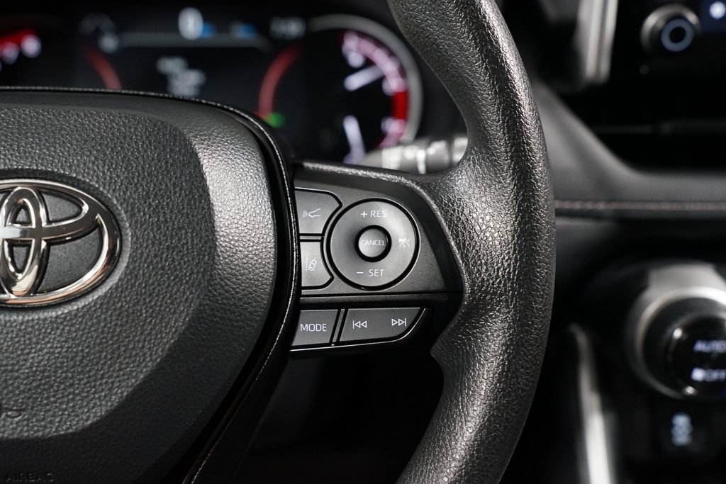 Certified 2025 Toyota RAV4 XLE FWD image 13