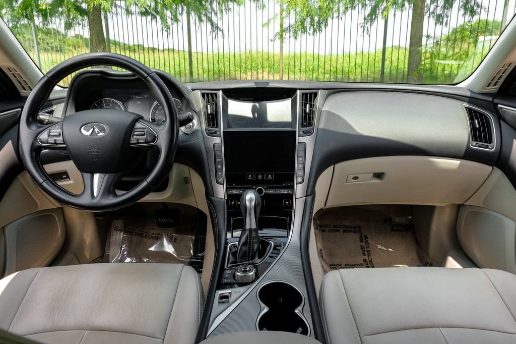 Used 2014 INFINITI Q50 Premium w/ Navigation Package RWD image 19