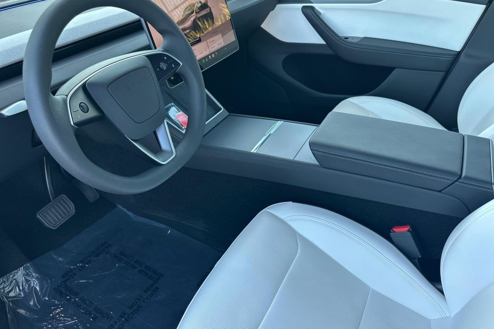 Used 2026 Tesla Model Y 2WD image 4