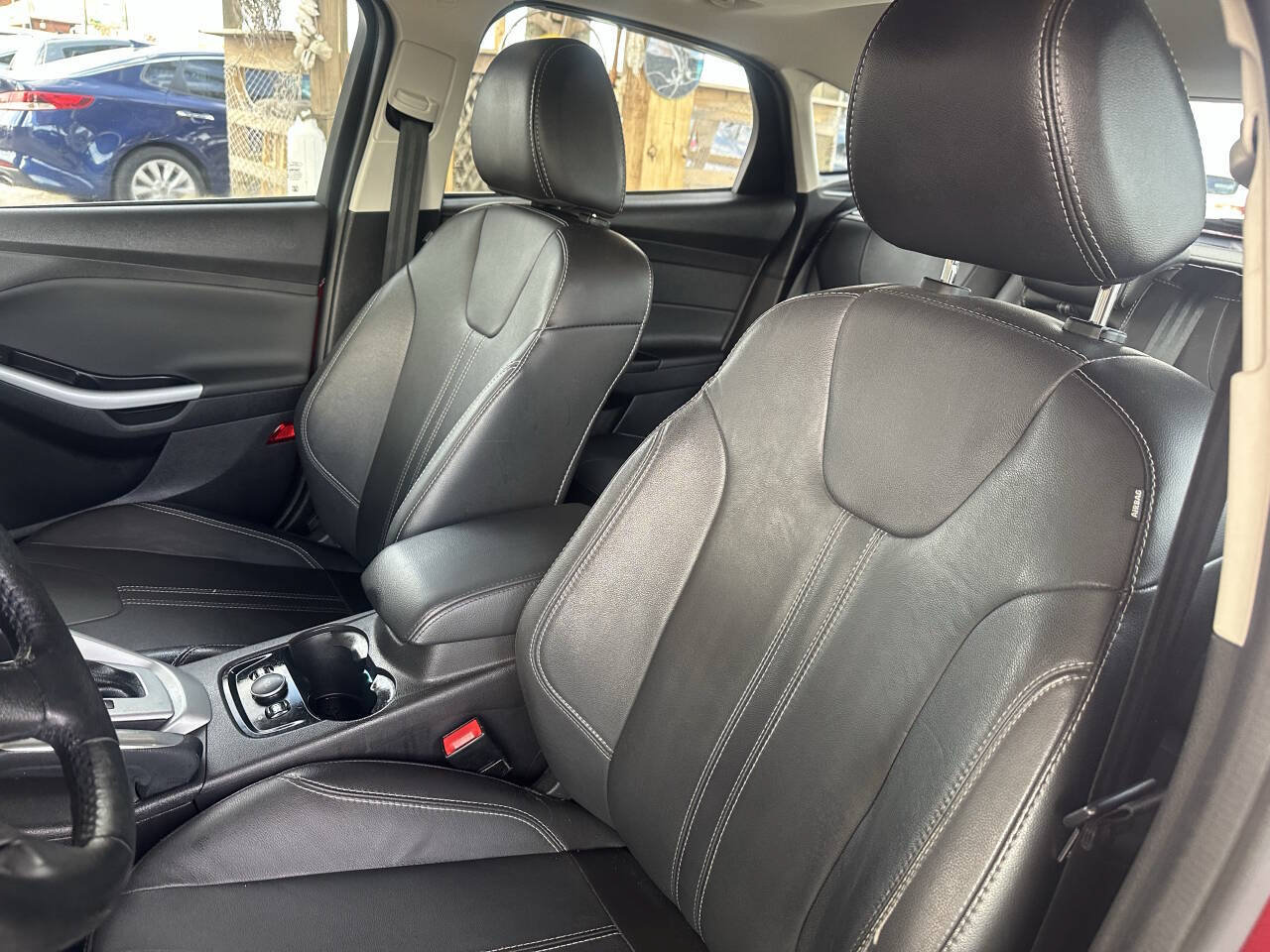 Used 2014 Ford Focus SE w/ Equipment Group 201A FWD image 11