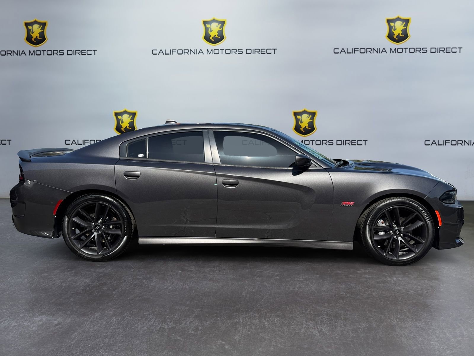 Used 2019 Dodge Charger Scat Pack RWD image 6