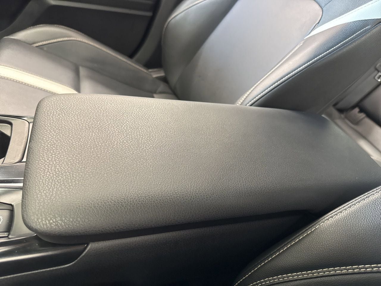 Used 2025 Toyota Camry SE w/ Convenience Package image 28