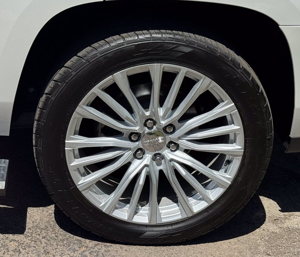 Used 2019 GMC Yukon Denali w/ Denali Ultimate Package AWD/4WD image 12