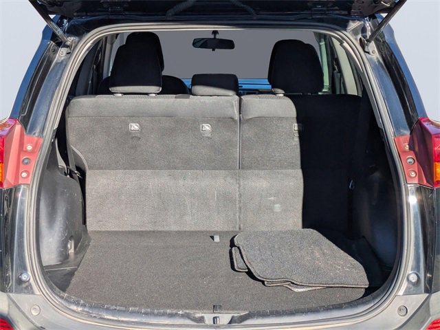 Used 2015 Toyota RAV4 LE image 13