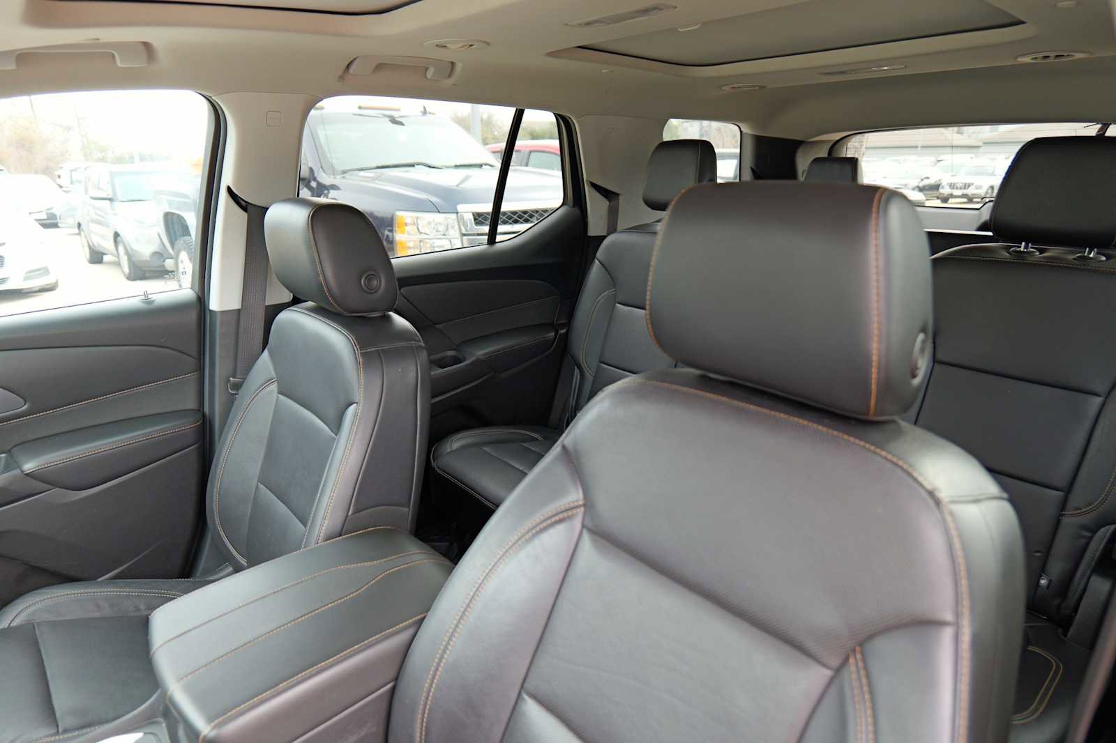 Used 2018 Chevrolet Traverse Premier w/ Driver Confidence II Package image 11