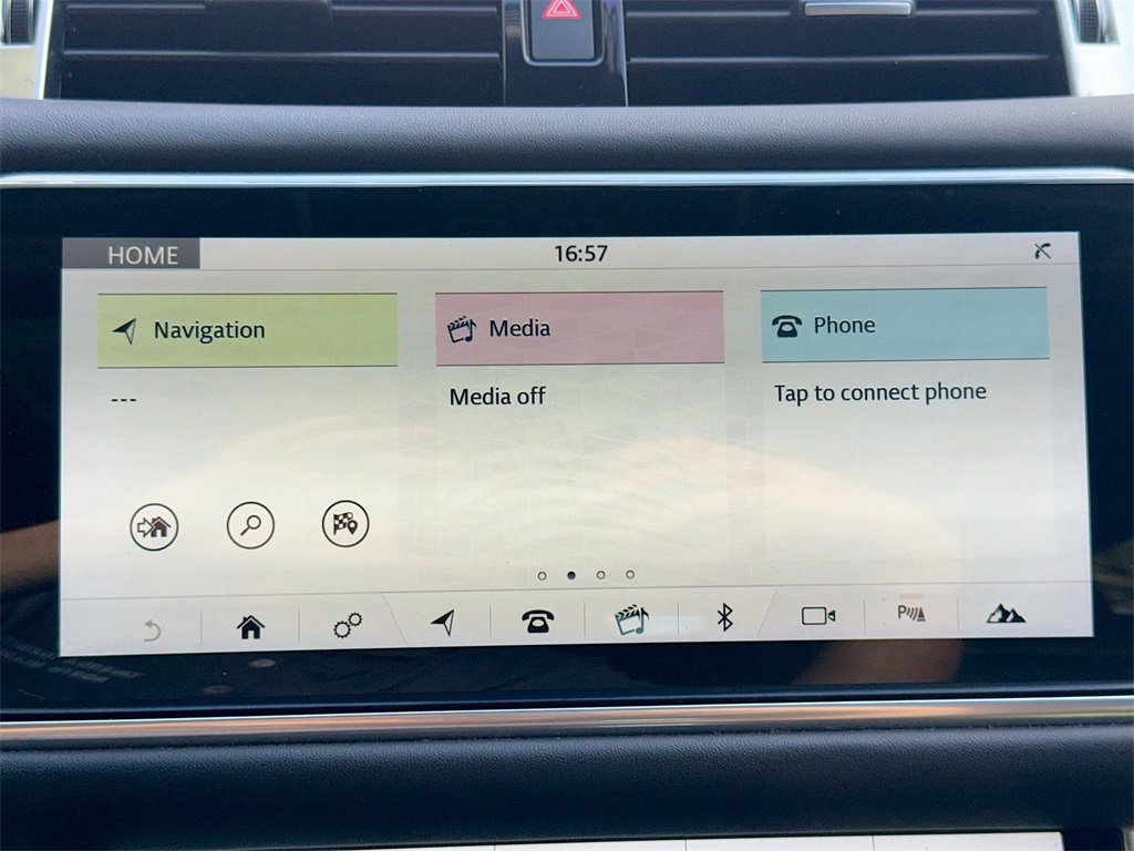 Used 2020 Land Rover Range Rover Sport HST image 16