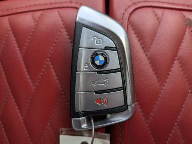 Used 2022 BMW 740i w/ M Sport Package RWD image 30