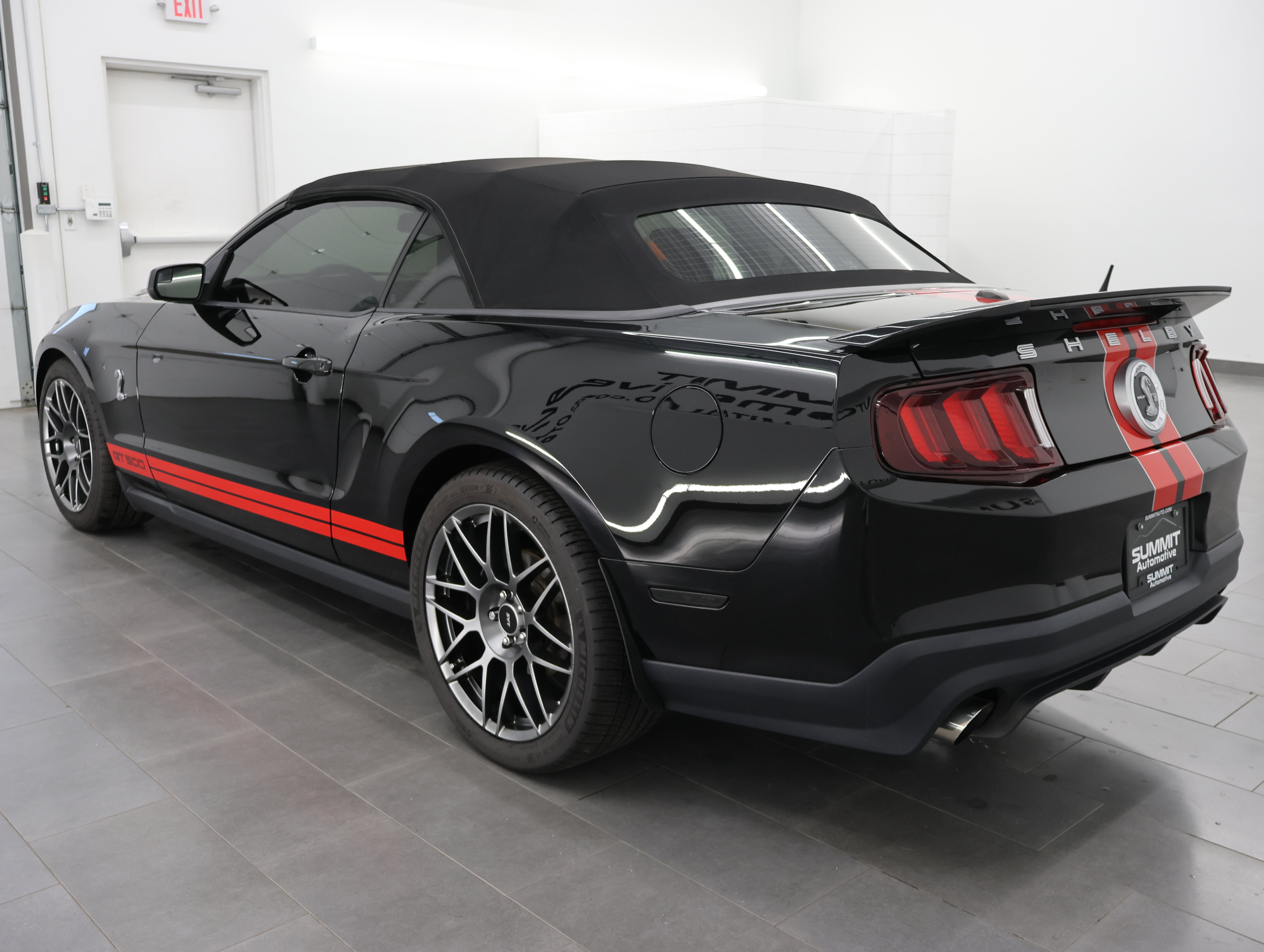 Used 2011 Ford Mustang Shelby GT500 w/ SVT Performance Pkg RWD image 59