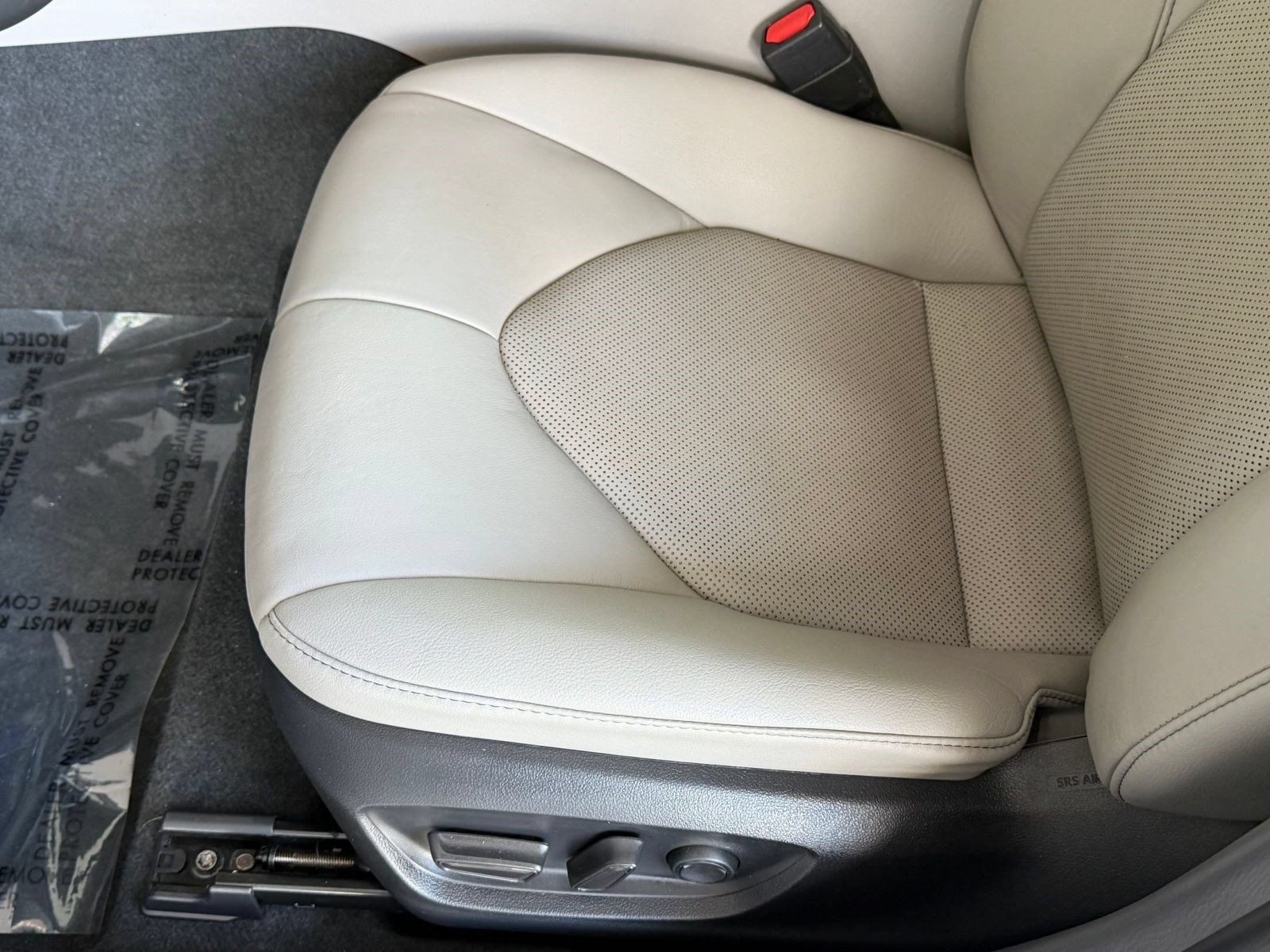 Used 2023 Toyota Camry XLE FWD image 14