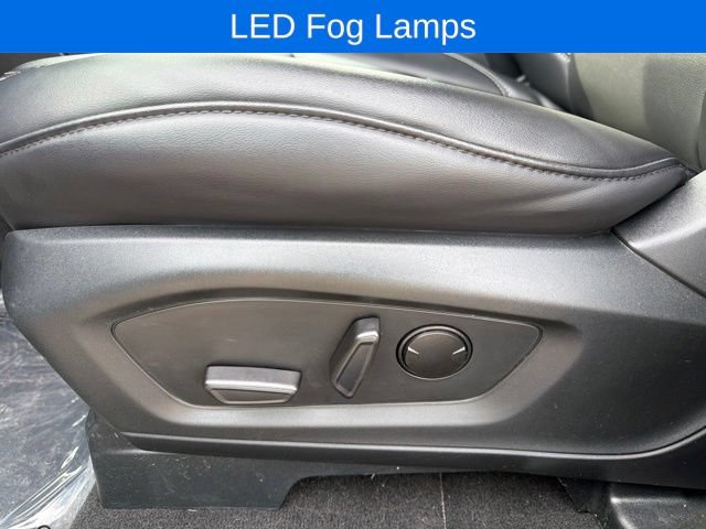 Used 2024 Ford Explorer XLT w/ Equipment Group 202A AWD/4WD image 14