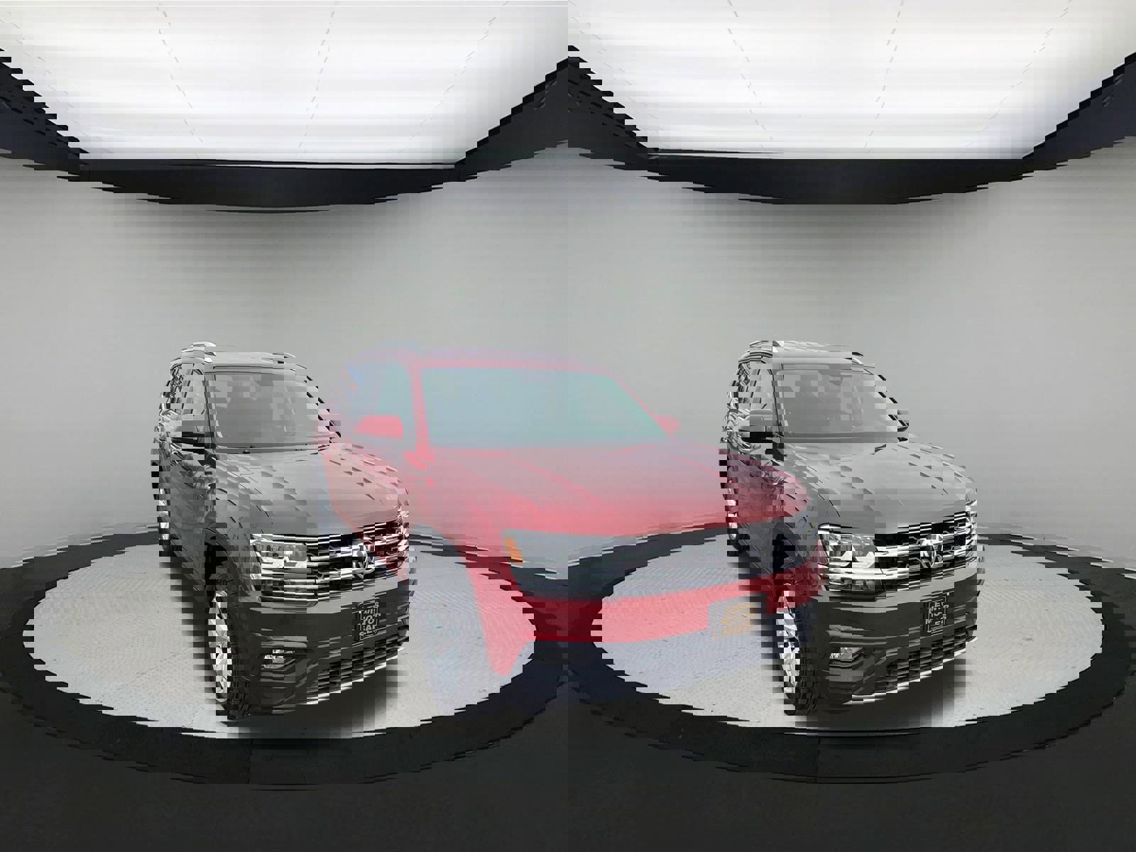 Used 2018 Volkswagen Atlas SE image 2