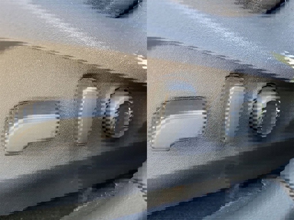 Used 2020 Subaru Outback Limited w/ Popular Package #2 image 17