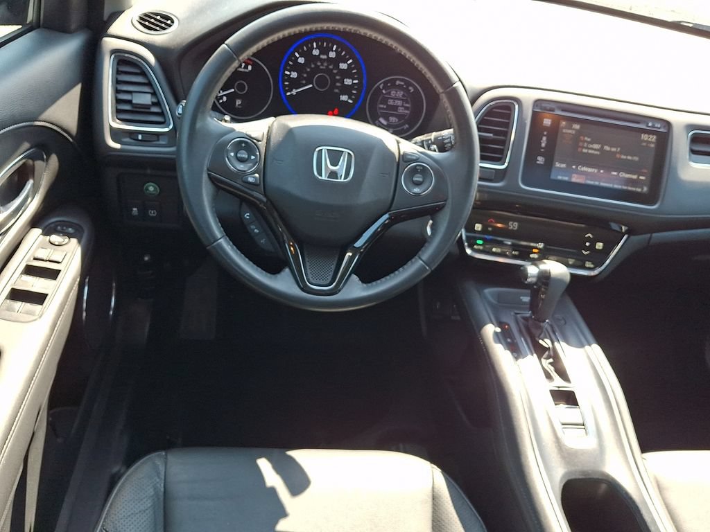 Used 2018 Honda HR-V EX-L image 2