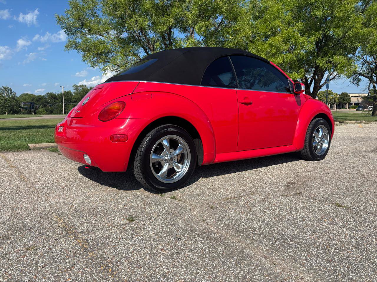 Used 2004 Volkswagen Beetle GLS FWD image 22