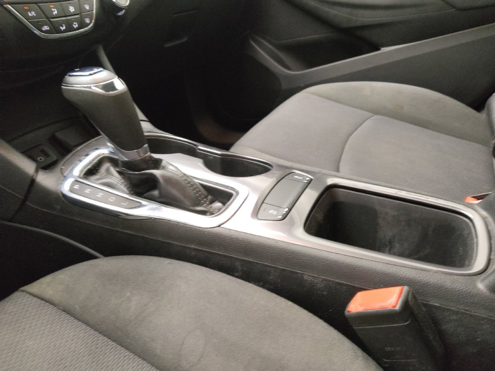 Used 2019 Chevrolet Cruze LS w/ LS Convenience Package FWD image 26