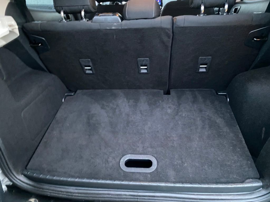 Used 2021 Ford EcoSport SE w/ SE Convenience Package image 11