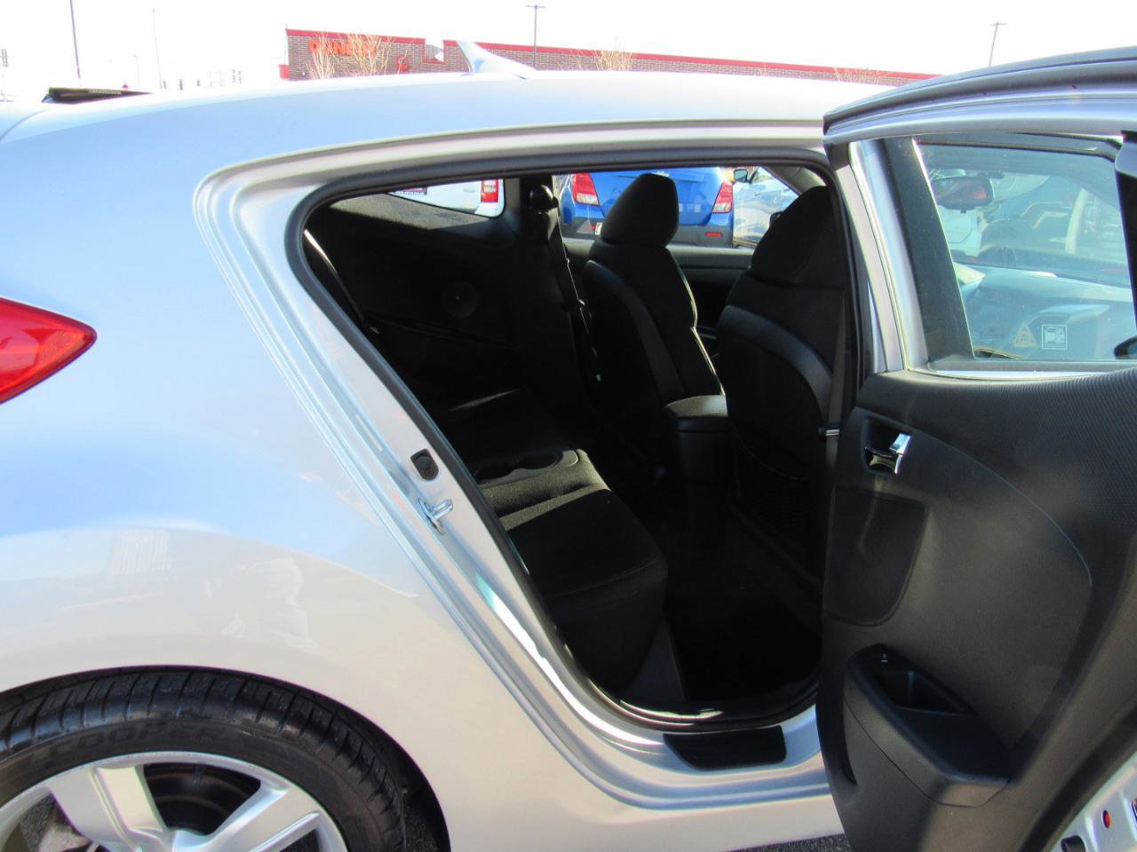 Used 2013 Hyundai Veloster image 27