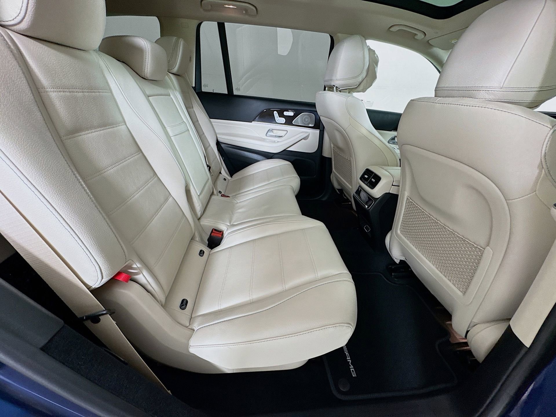 New 2026 Mercedes-Benz GLS 450 4MATIC image 31
