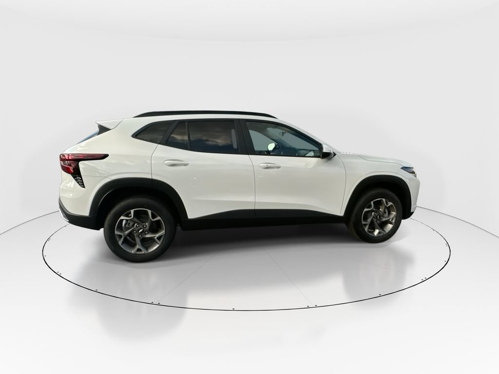 New 2026 Chevrolet Trax LT w/ LT Convenience Package FWD image 9