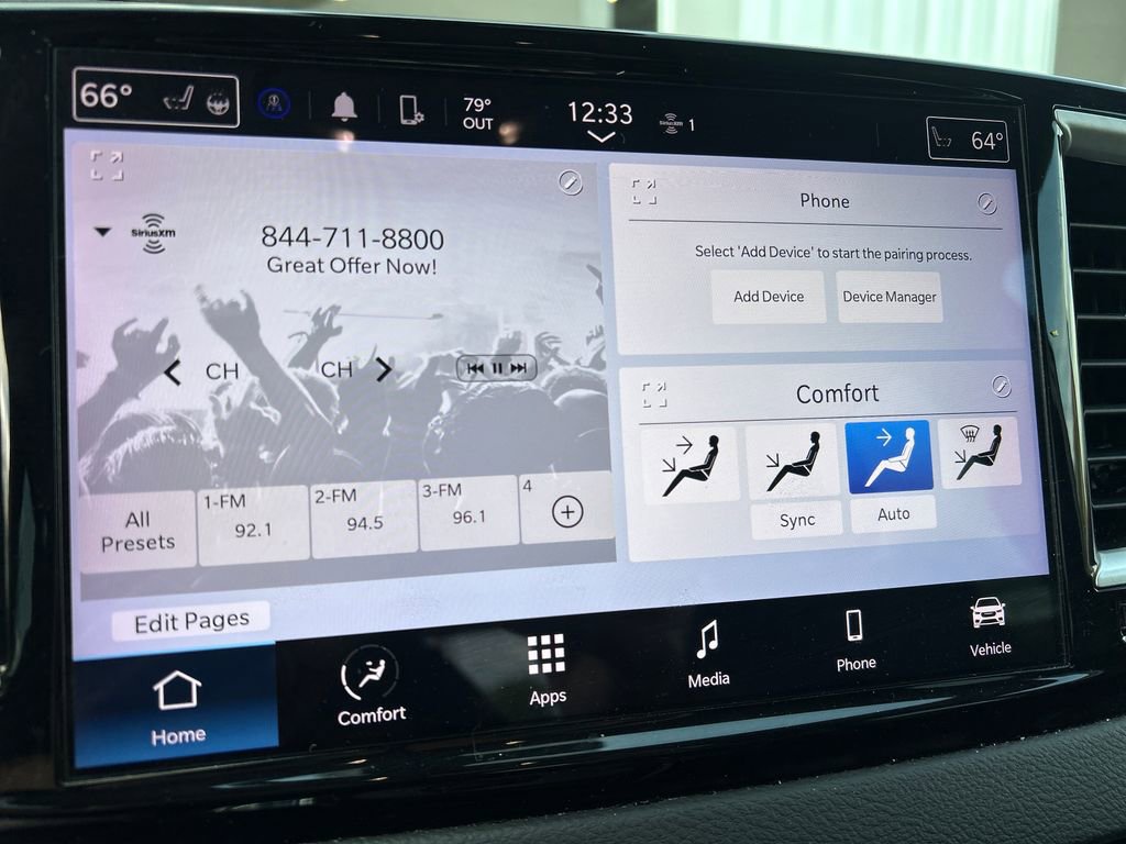 Used 2023 Chrysler Pacifica Touring-L image 22