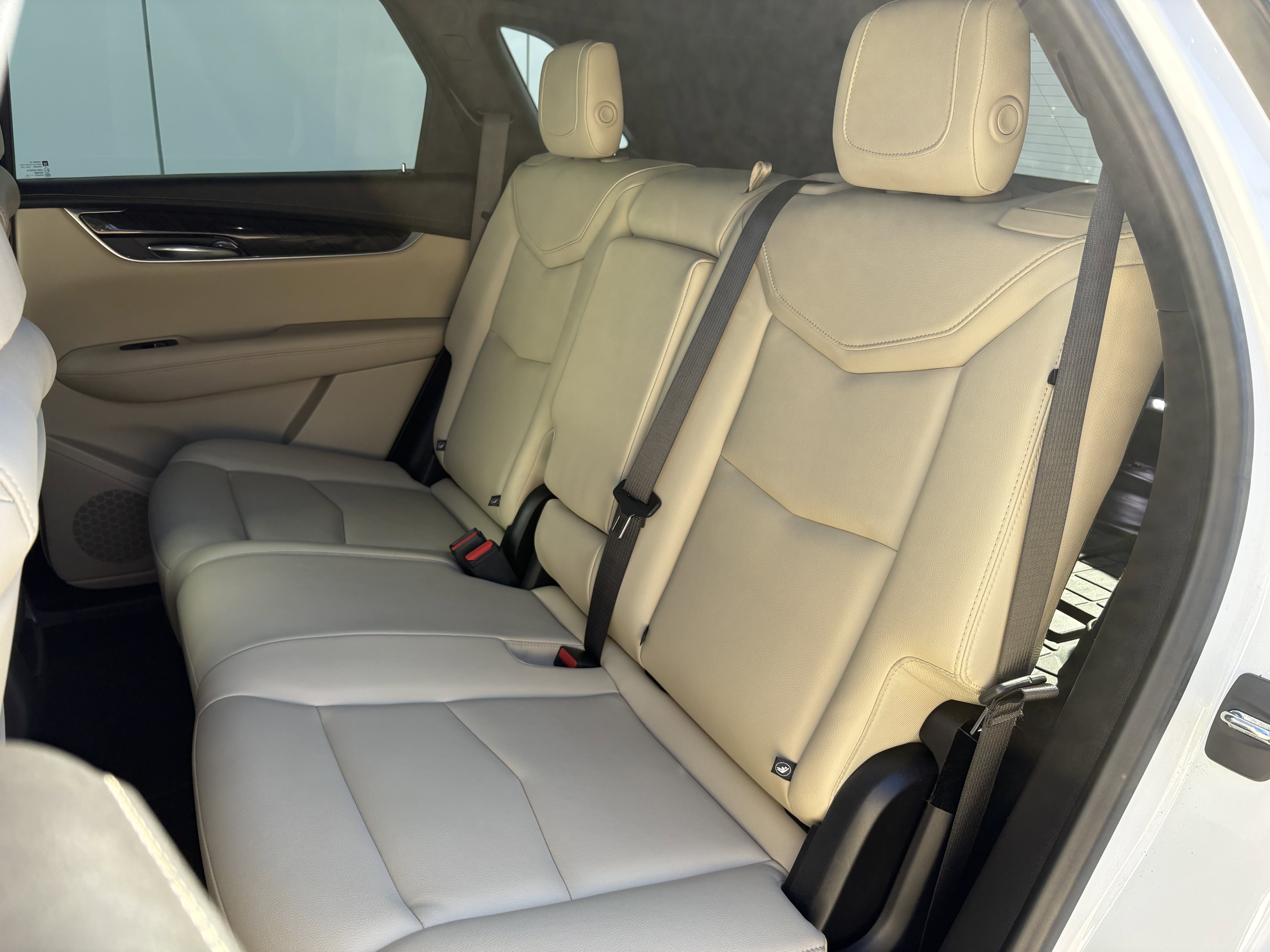 Used 2018 Cadillac XT5 FWD image 12