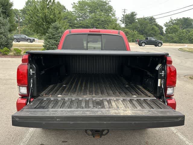 Used 2022 Toyota Tacoma SR5 AWD/4WD image 21
