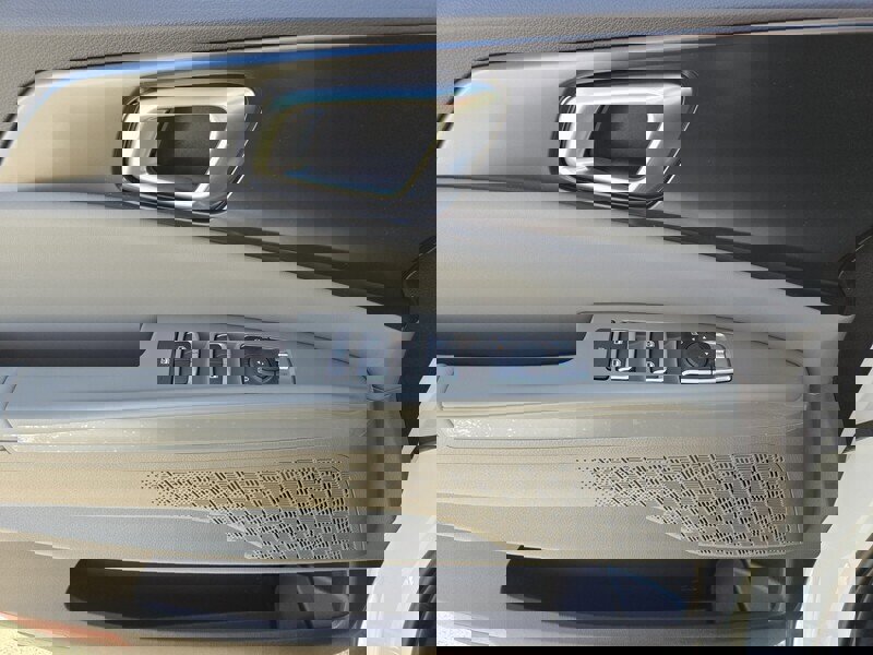 New 2026 Kia Carnival LXS image 10