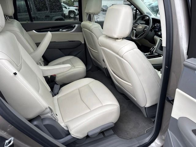 Certified 2023 Cadillac XT6 Premium Luxury w/ Technology Package AWD/4WD image 22