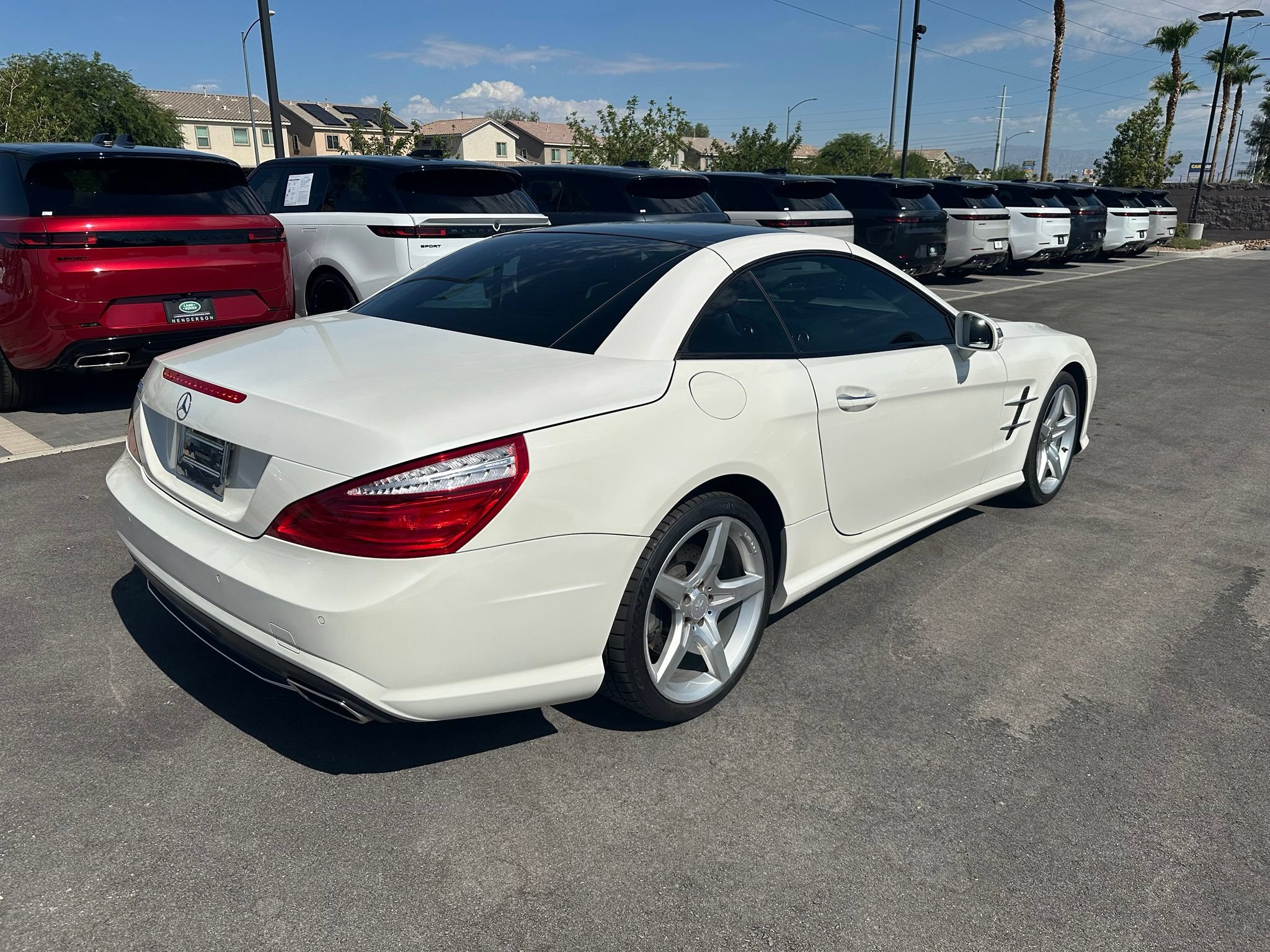 Used 2016 Mercedes-Benz SL 550 w/ Driver Assistance Package image 2