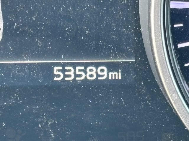 Used 2024 Kia Carnival EX FWD image 19