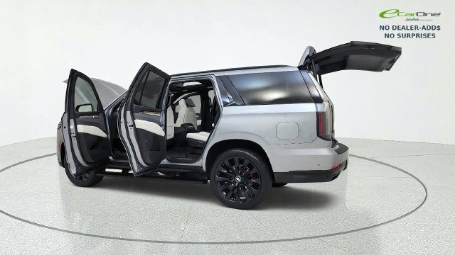 Used 2026 Cadillac Escalade Platinum Sport w/ LPO, ONYX Package AWD/4WD image 17