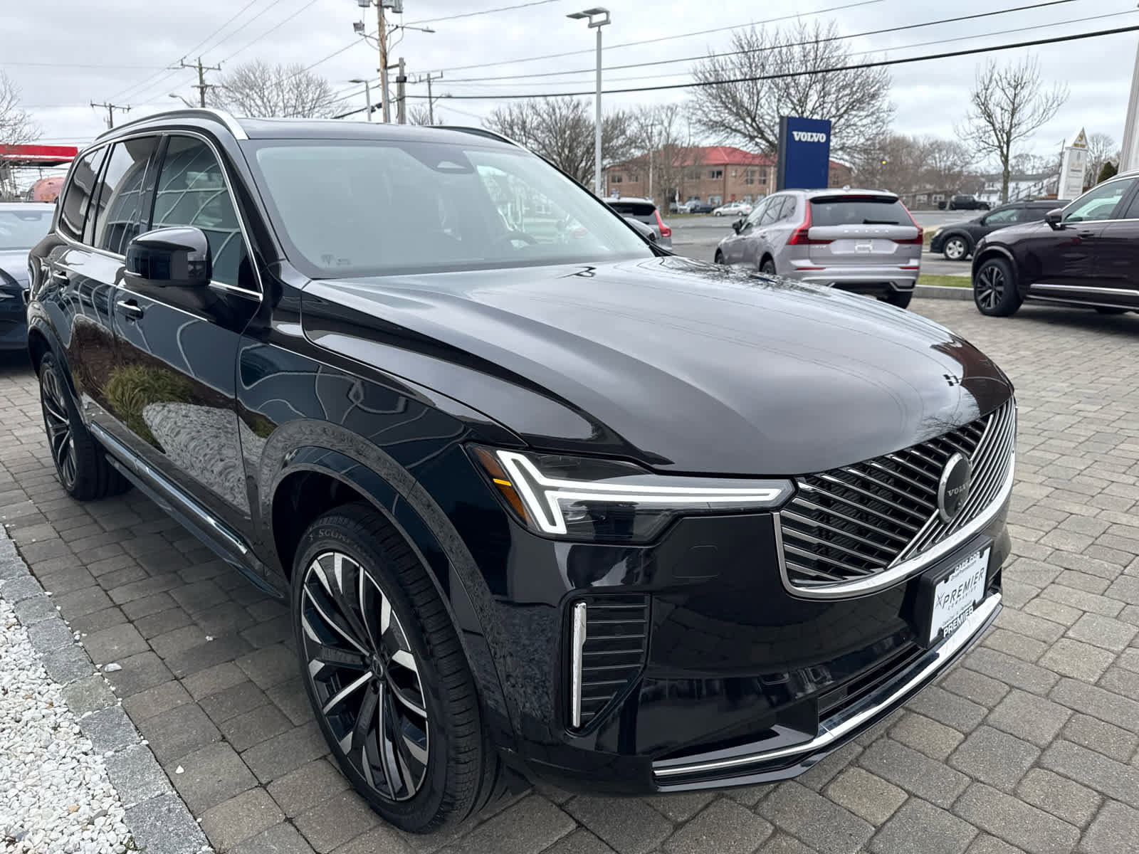 Used 2026 Volvo XC90 B6 Plus image 37