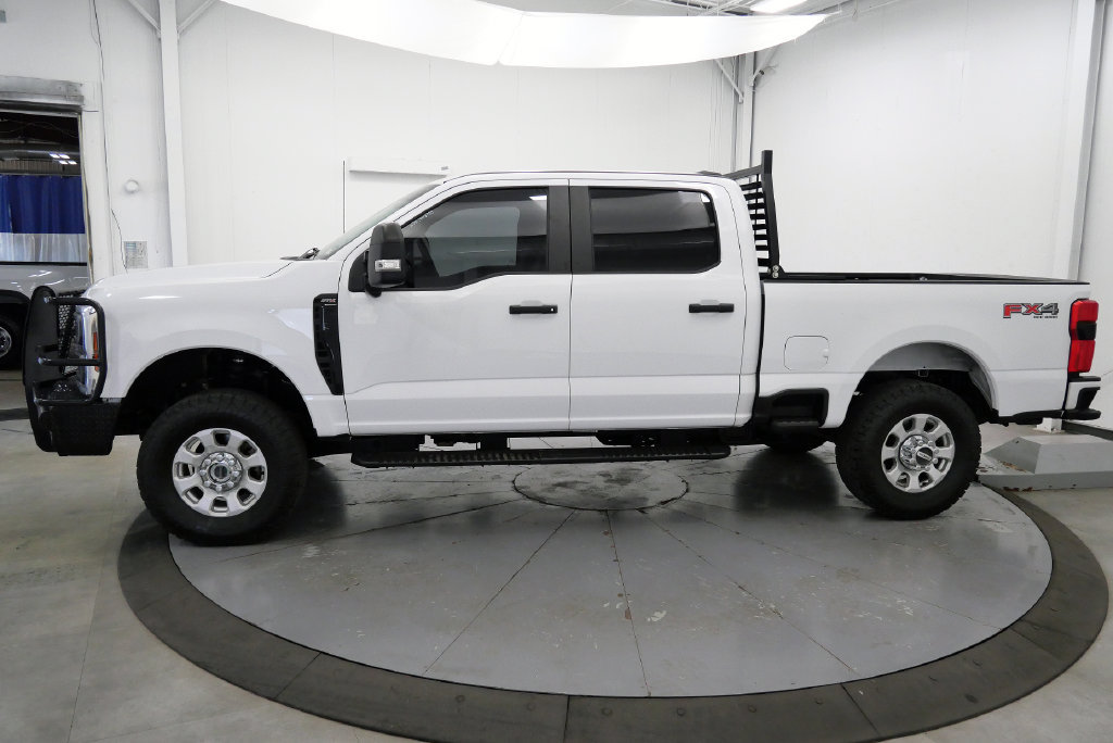 Used 2024 Ford F250 XL w/ STX Appearance Package AWD/4WD image 5