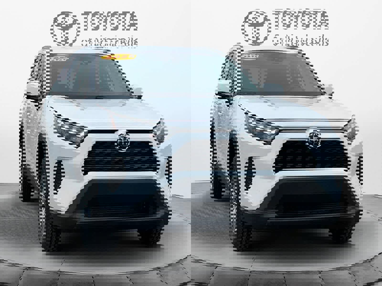 Used 2025 Toyota RAV4 XLE image 8