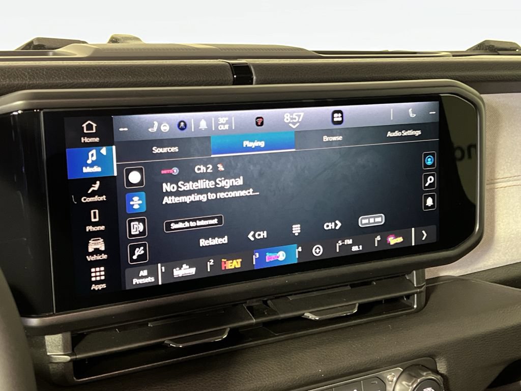 New 2026 Jeep Gladiator Sport AWD/4WD image 15