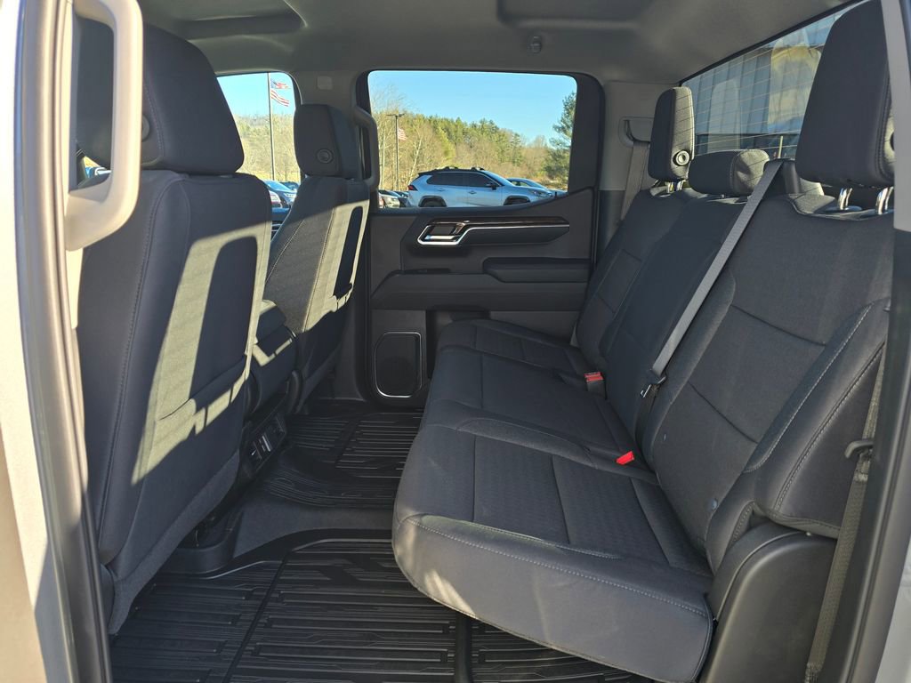 New 2026 GMC Sierra 1500 SLE image 10