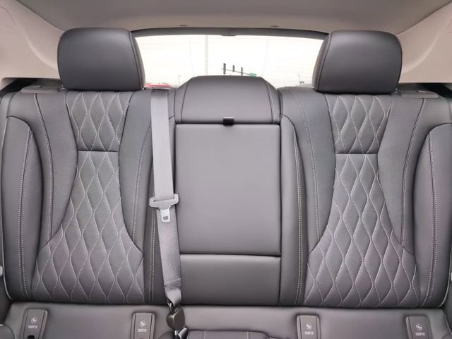 Used 2023 Buick Envision Avenir image 28
