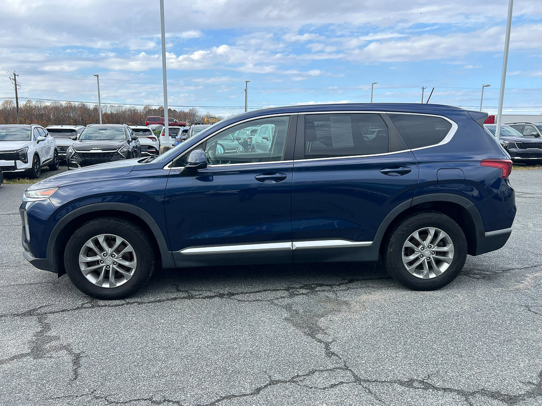 Used 2019 Hyundai Santa Fe SE image 2