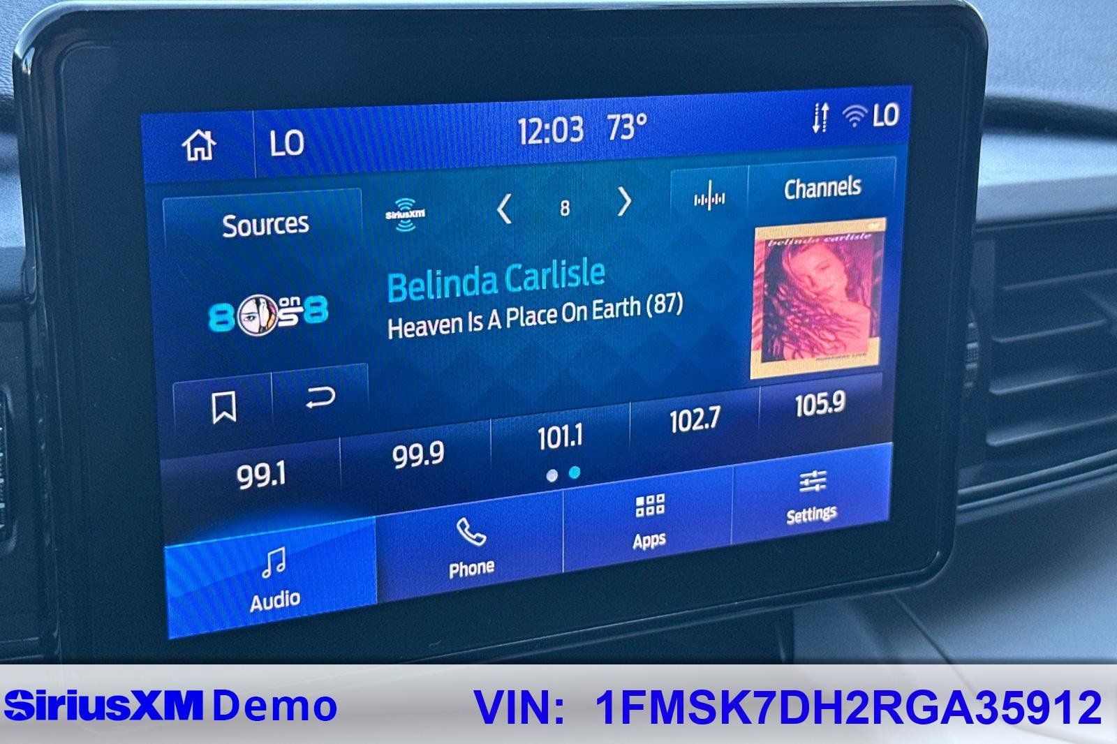 Used 2024 Ford Explorer XLT image 29