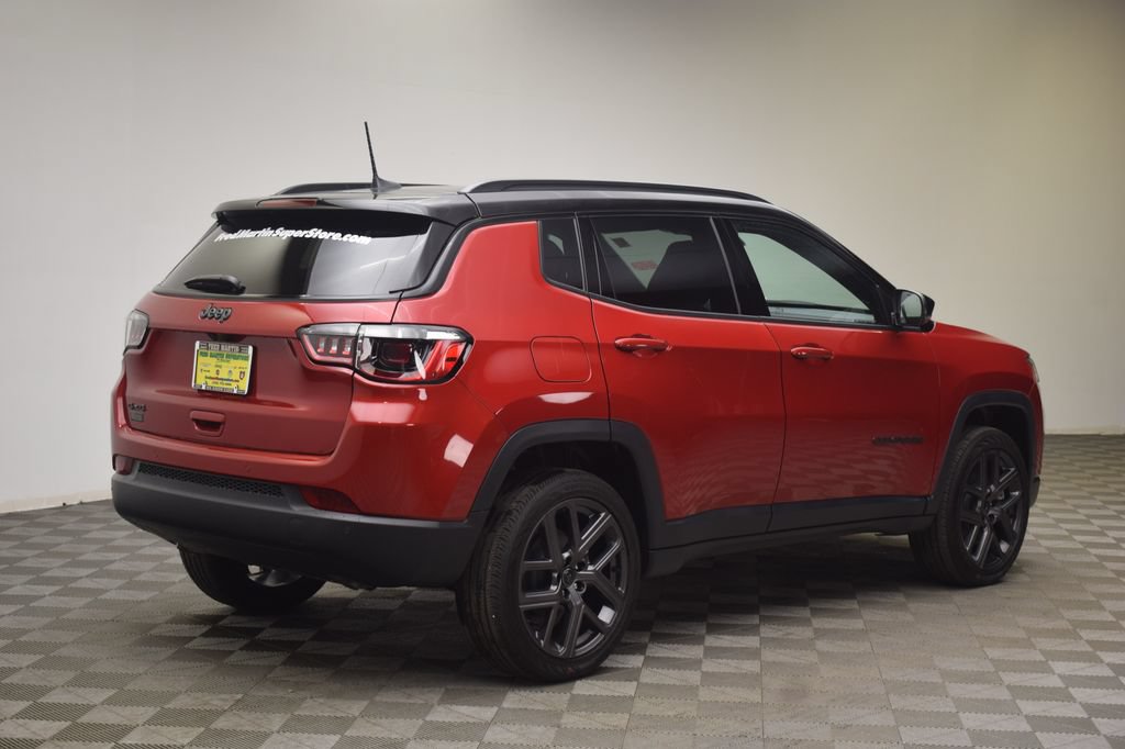 New 2026 Jeep Compass Limited w/ Sun, Sound & Navigation Group AWD/4WD image 5