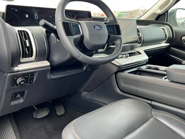 Certified 2025 Ford Expedition Active AWD/4WD video 2