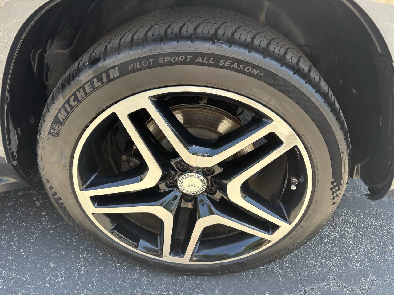 Used 2017 Mercedes-Benz GLS 550 4MATIC image 11