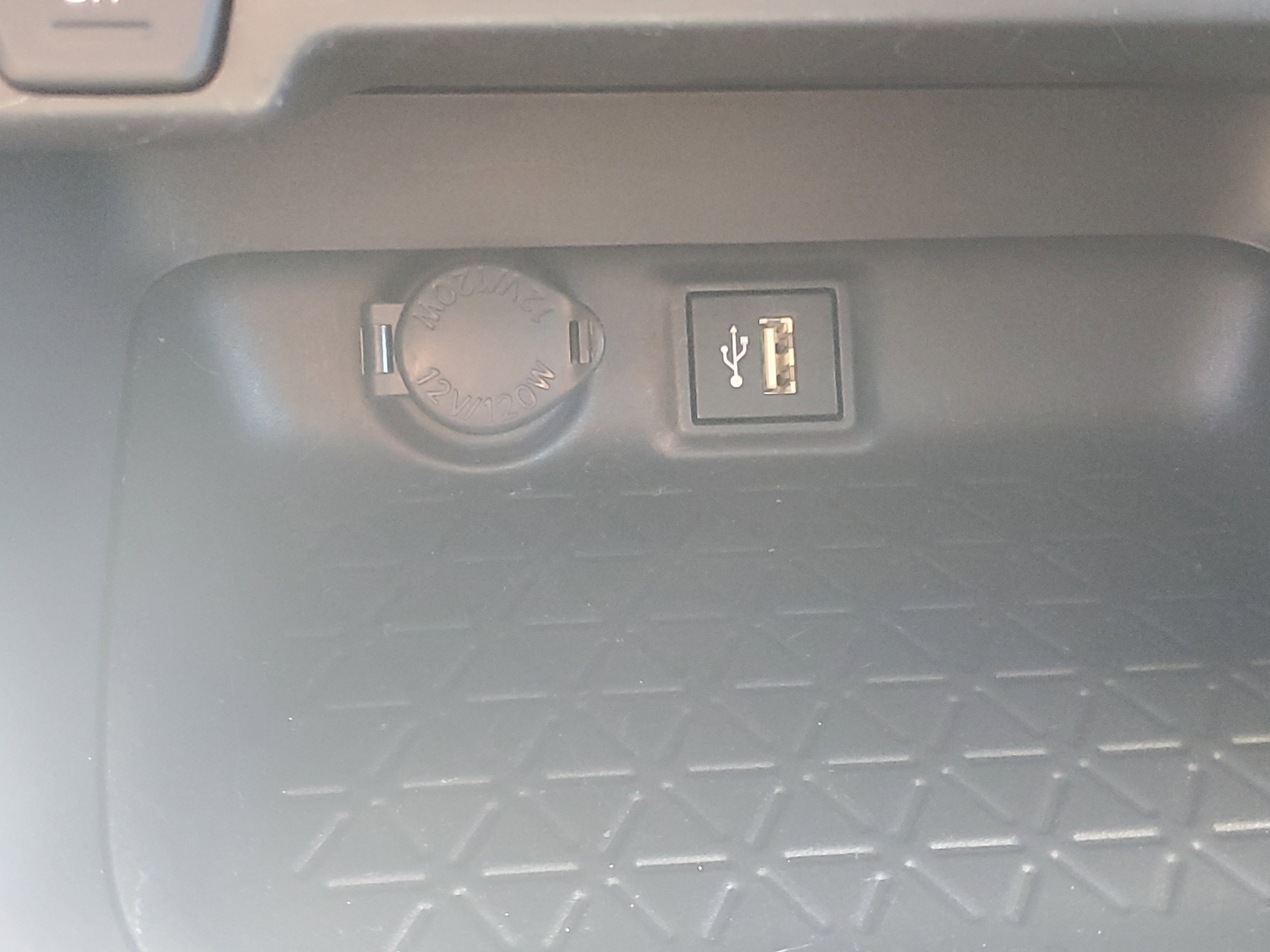 Certified 2024 Toyota RAV4 LE AWD/4WD image 29