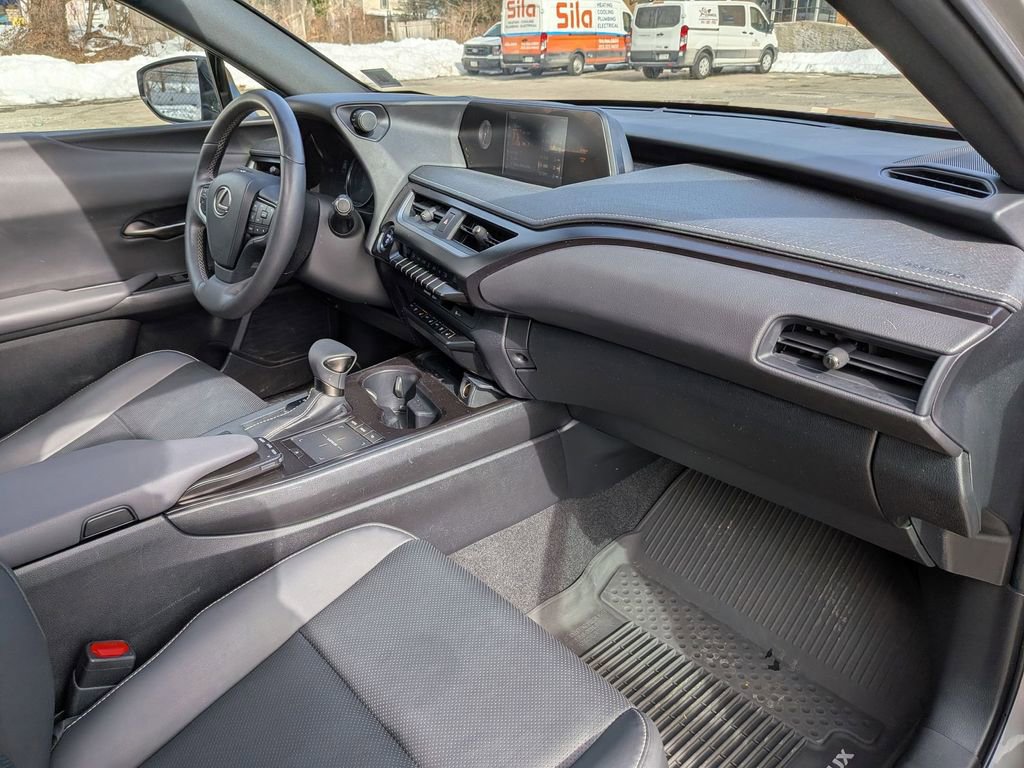 Used 2022 Lexus UX 250h 250h Base w/ Premium Package image 25