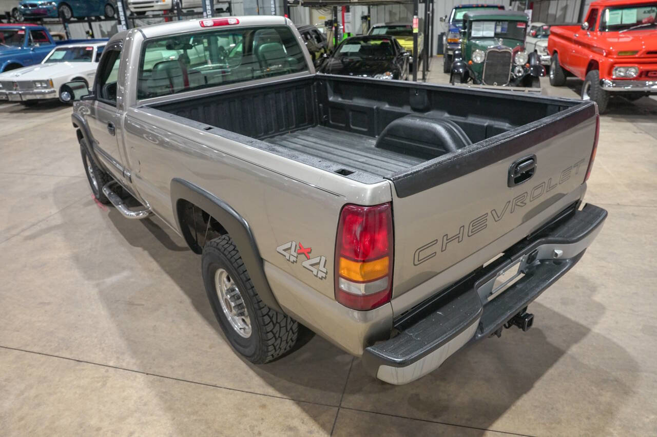Used 2001 Chevrolet Silverado 2500 4x4 Regular Cab image 16