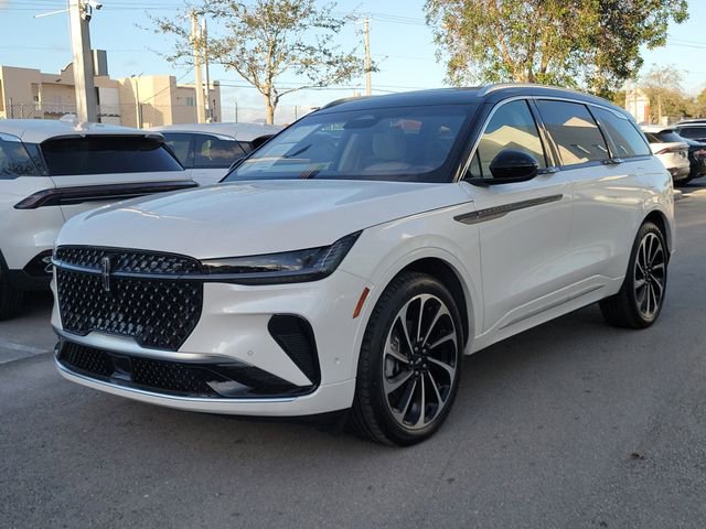 Certified 2024 Lincoln Nautilus Black Label image 3